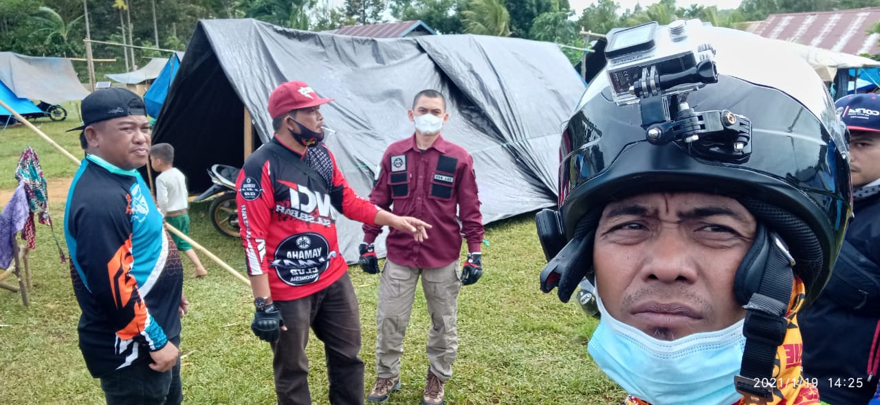 Komunitas Motor YNCI Mamuju Salurkan Bantuan ke Korban Gempa di Desa Botteng Utara, Belum Pernah dapat Bantuan Pemerintah